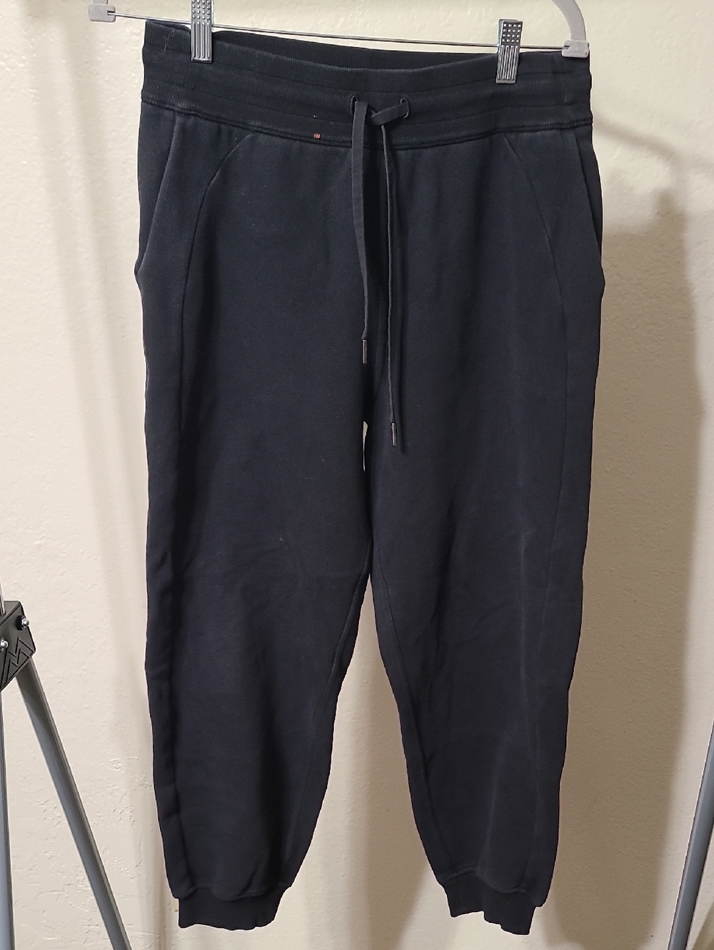 Lululemon Size 8 Drawstring Jogger Pants